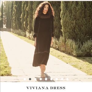 Doen Viviana Velvet maxi dress